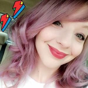 Meet your Posher, Jade